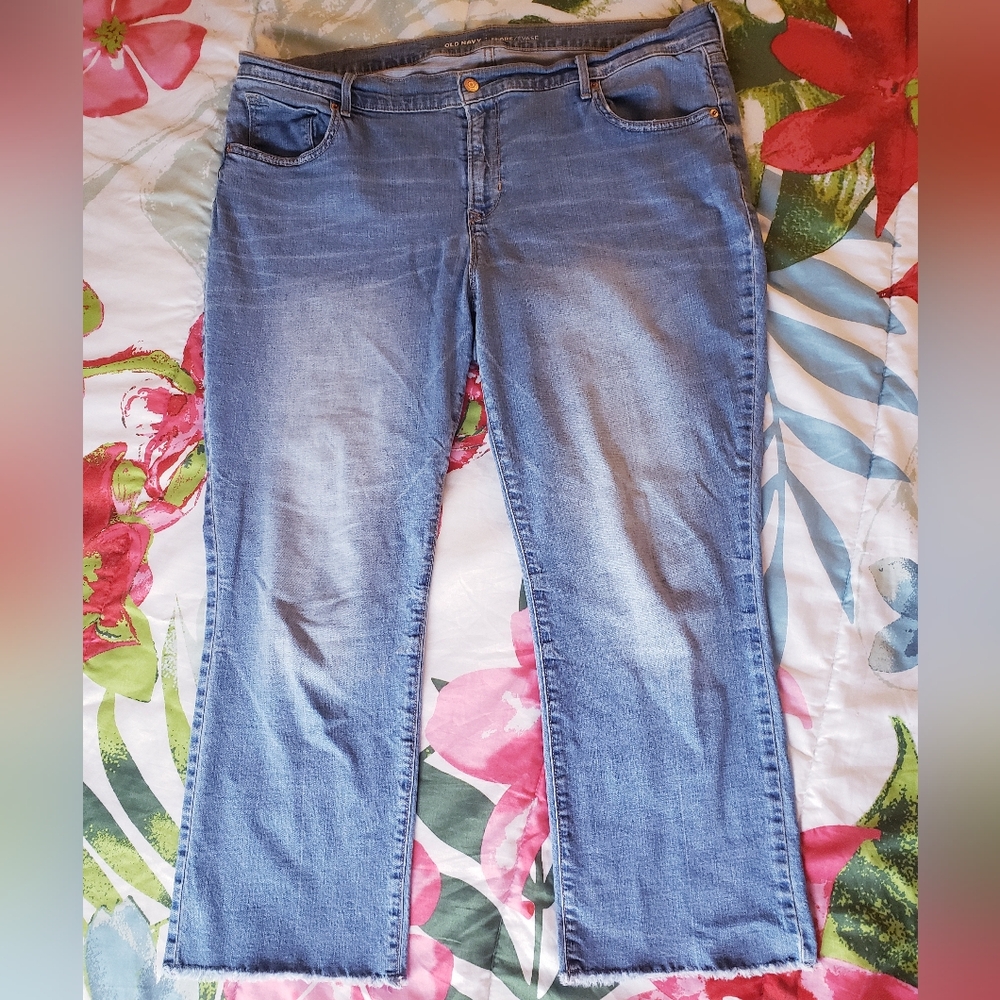 (SOLD) Old Navy Flare Jeans
